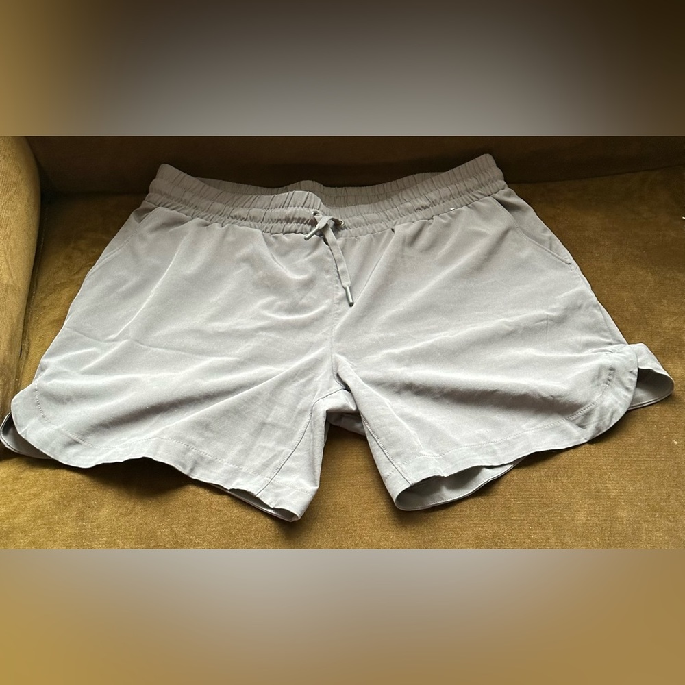 Mondetta Gray Casual Activewear Shorts Elastic Drawstring SZ M Good Cond…